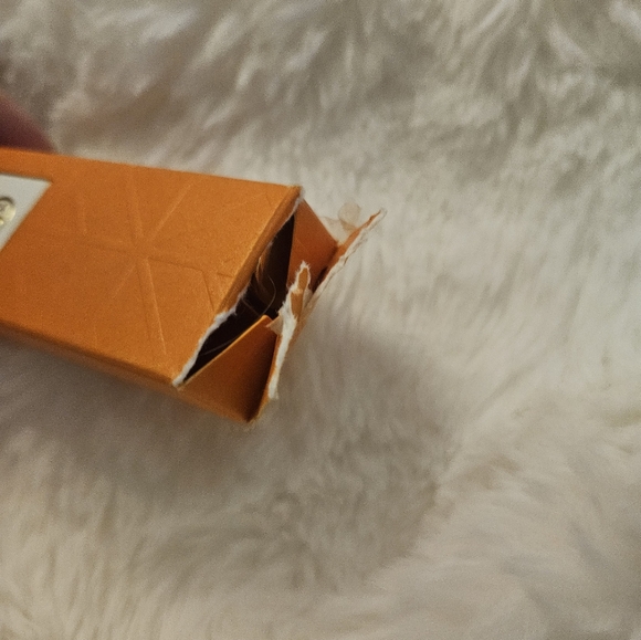 2pc Tory Burch/Stila Set - Picture 13 of 16